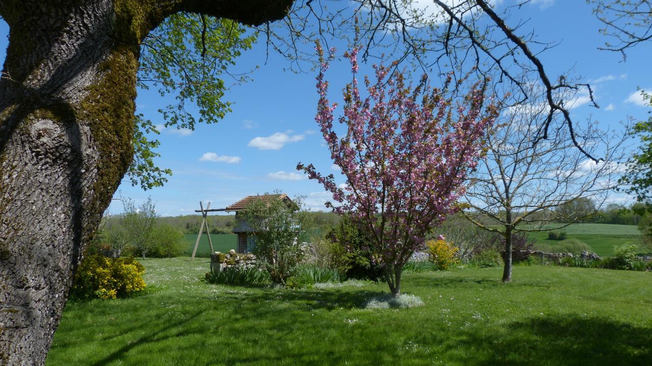 L'Echappée Belle Périgord Bed and Breakfast Cercles Exterior foto